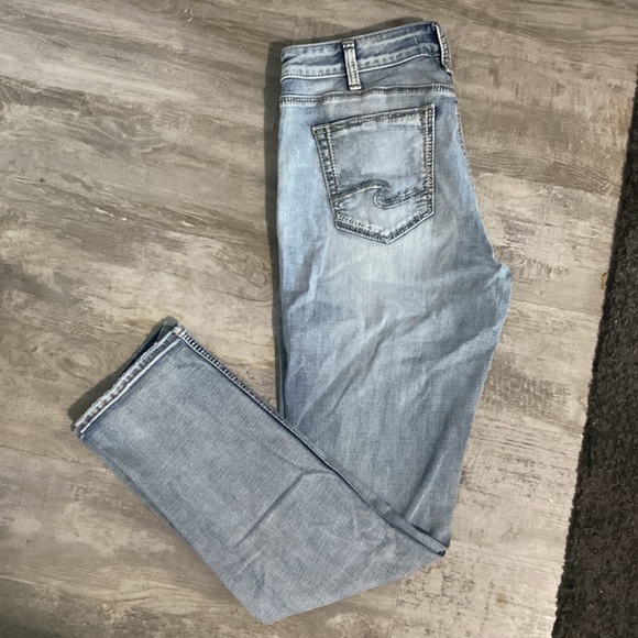 NWOT Silver Suki Straight Jeans (size 30x29.75) - Picture 7 of 8